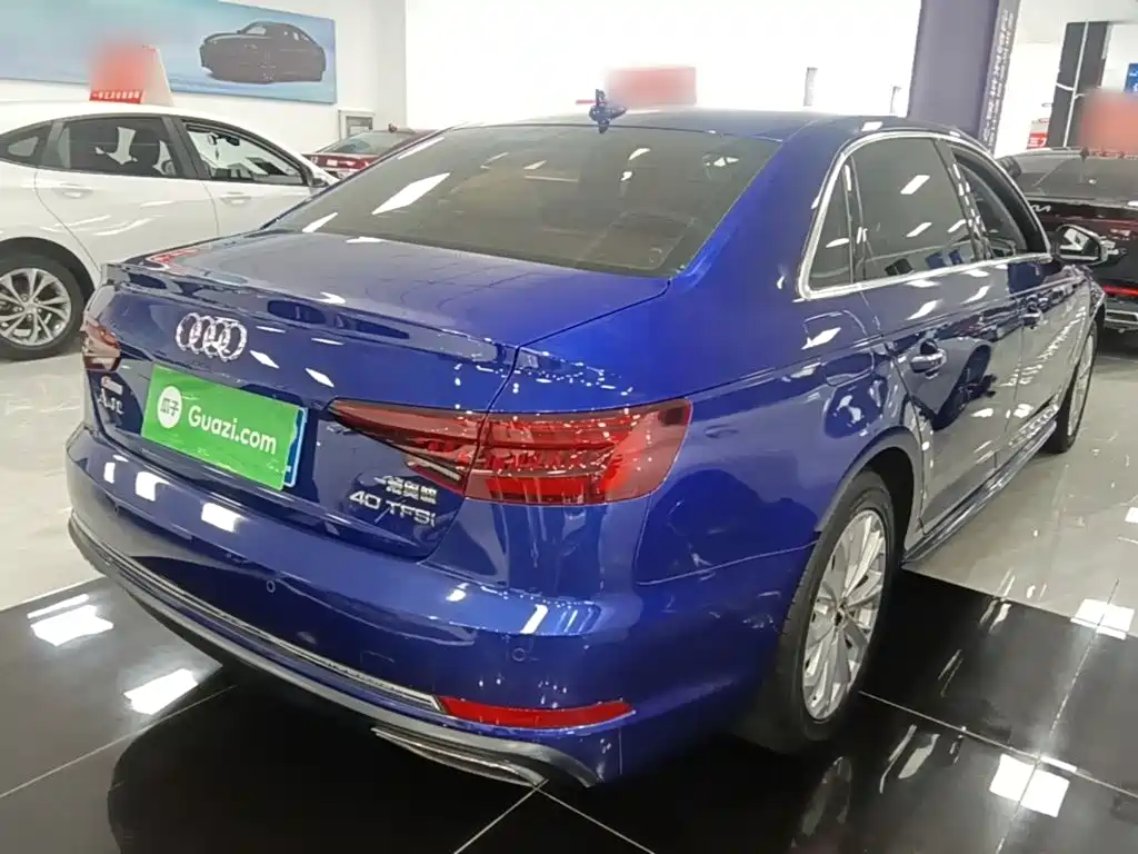 Audi A4L 2019