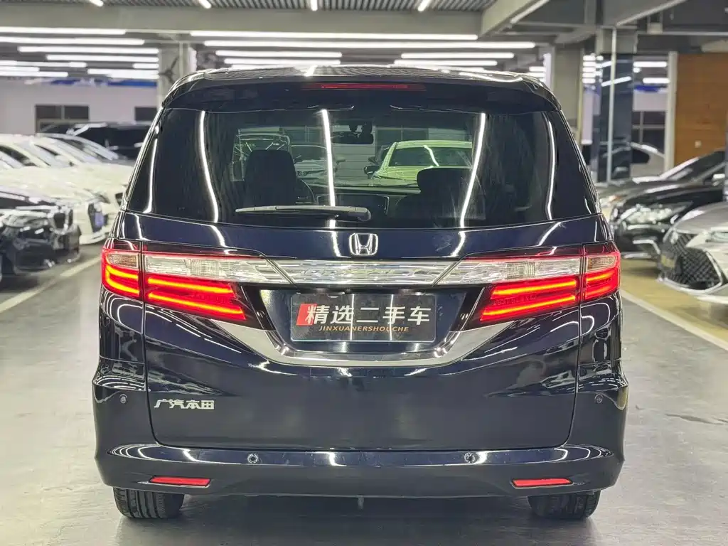 Honda Odyssey 2017 — фото 8