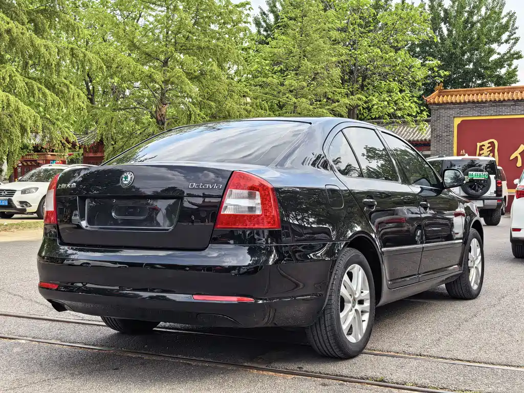 Skoda Octavia 2013 — фото 4