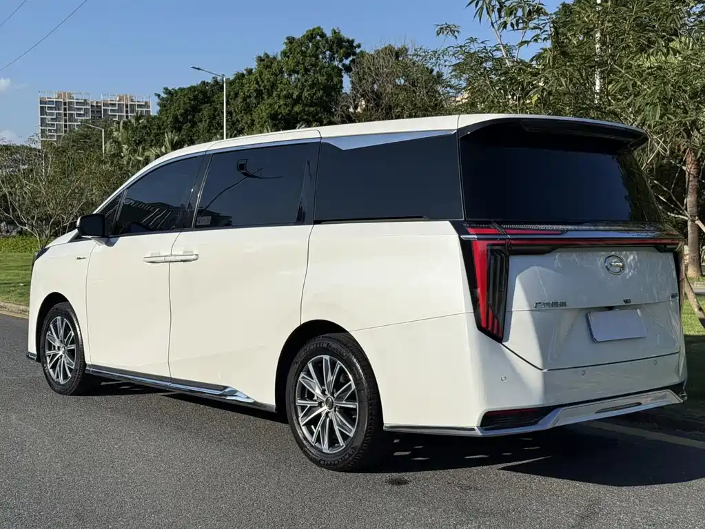 GAC Motor Trumpchi M8 2025 — фото 4