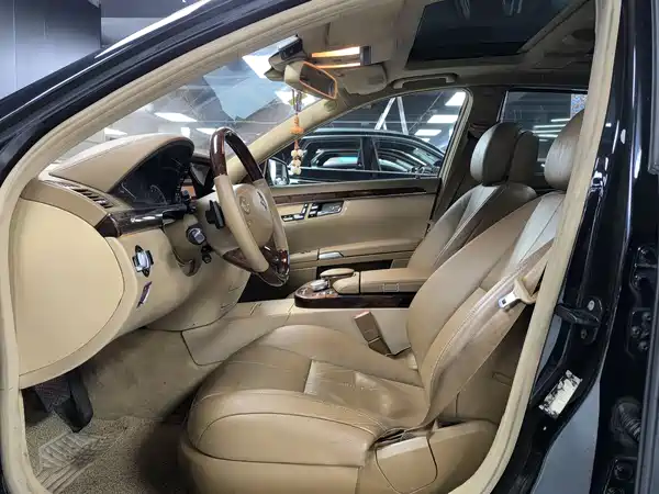 Mercedes-Benz S-Class 2008