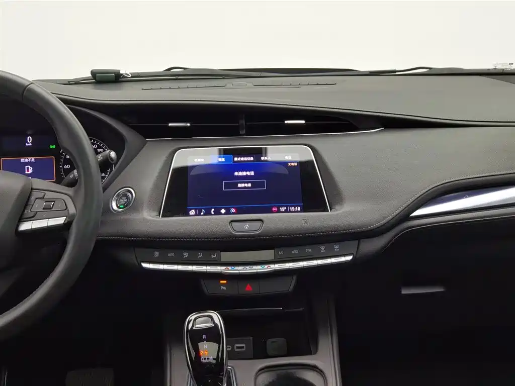 Cadillac XT4 2021 — фото 12