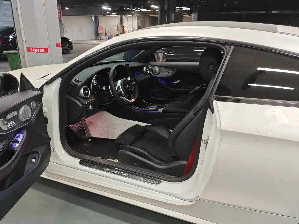 Mercedes-Benz C-Class 2022