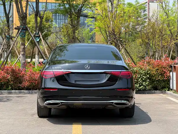 Mercedes-Benz S-Class 2023
