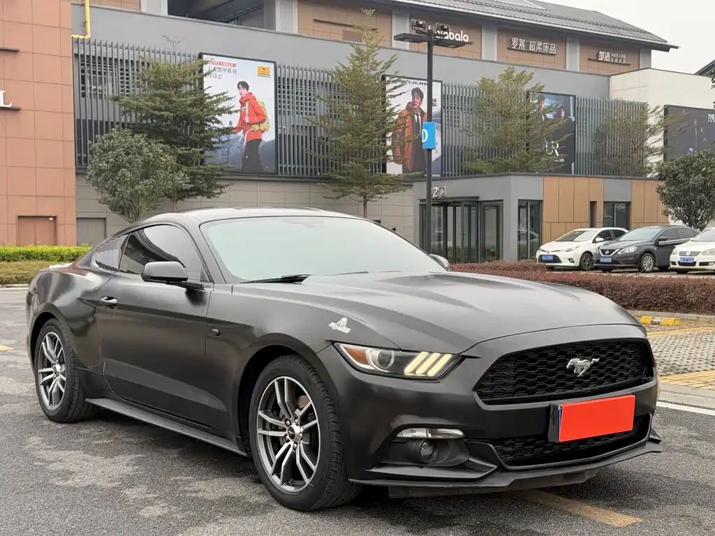 Ford Mustang 2017 — фото 3