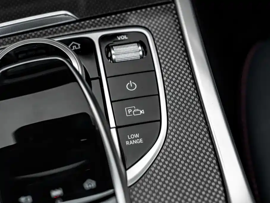 Mercedes-Benz G-Class 2024 — фото 14
