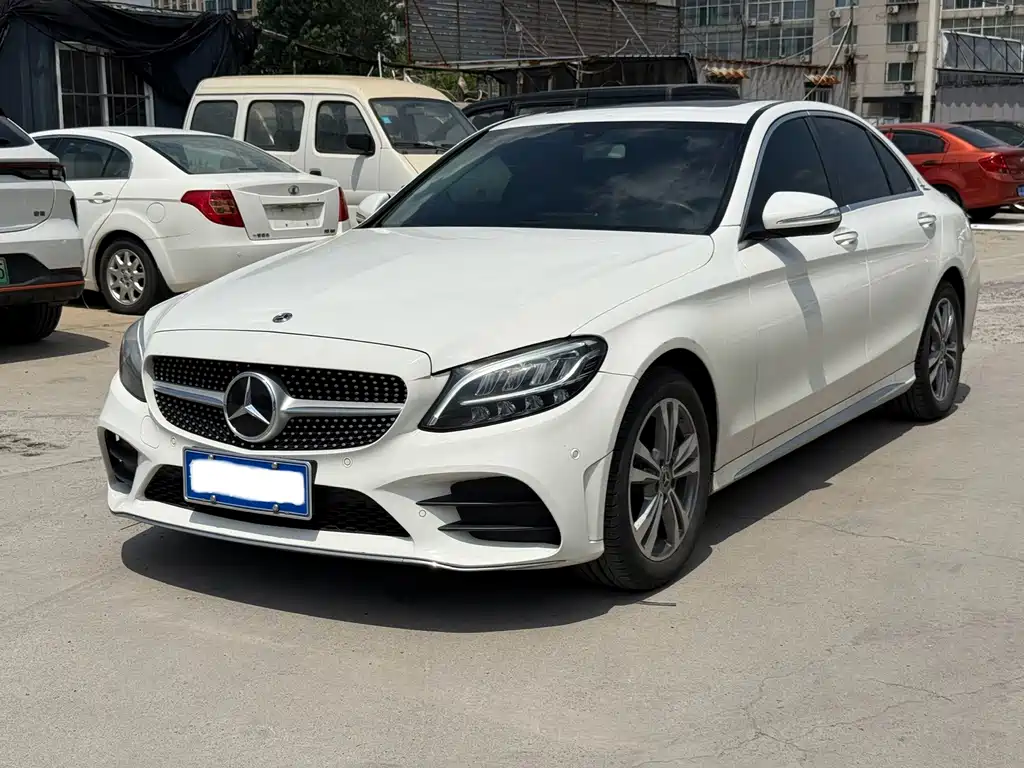 Mercedes-Benz C-Class 2020