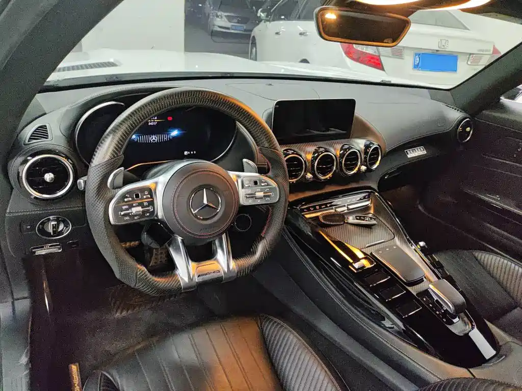 Mercedes-Benz AMG GT 2020 — фото 3
