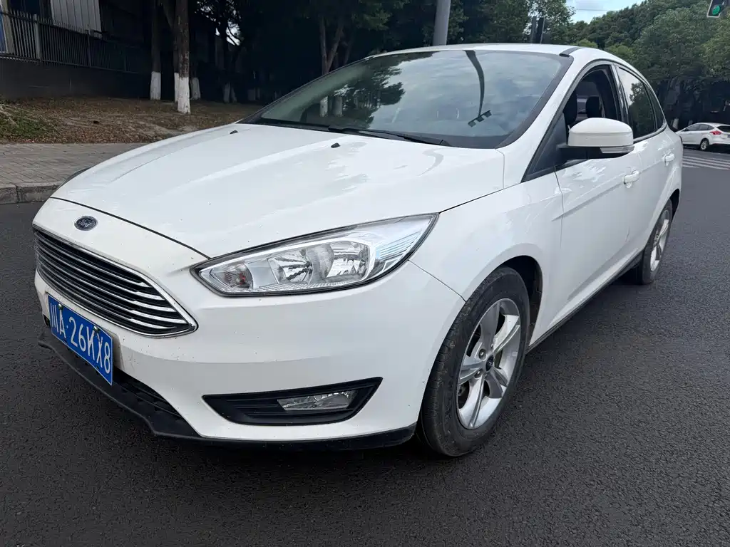 Ford Focus 2016 — фото 1