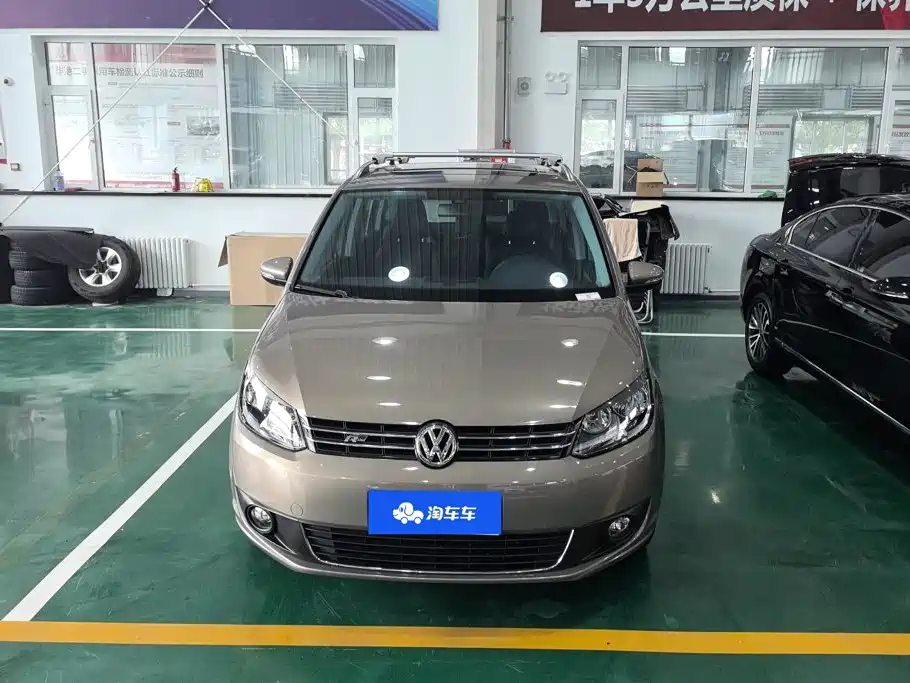 Volkswagen Touran 2016