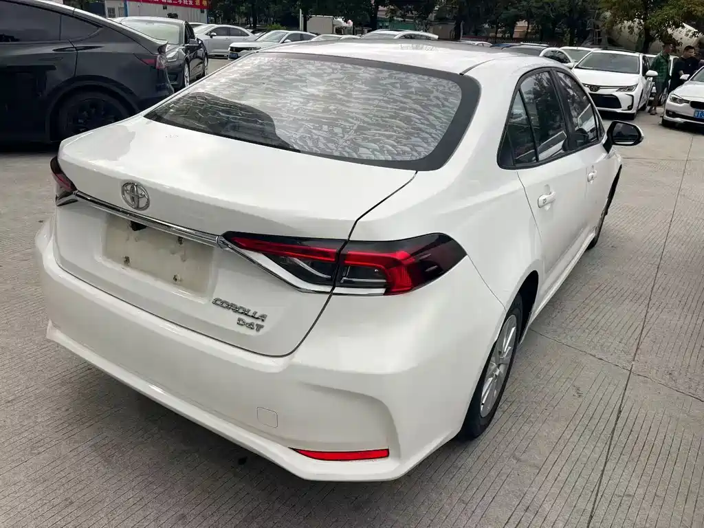 Toyota Corolla 2020 — фото 4