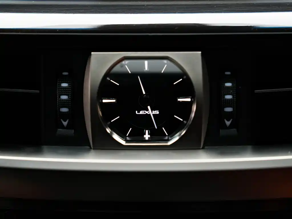 Lexus LX 2020 — фото 14