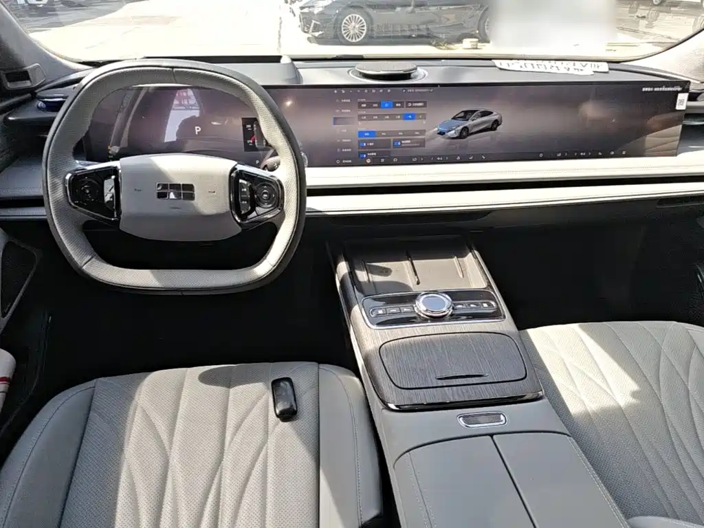 Geely Galaxy E8 2025 — фото 10