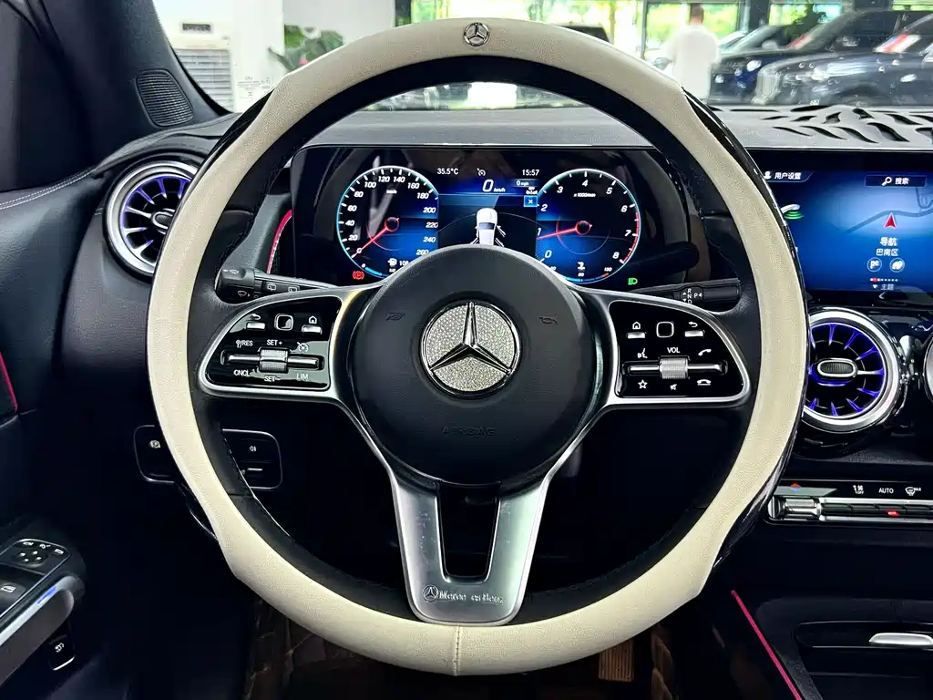Mercedes-Benz GLB 2023 — фото 13