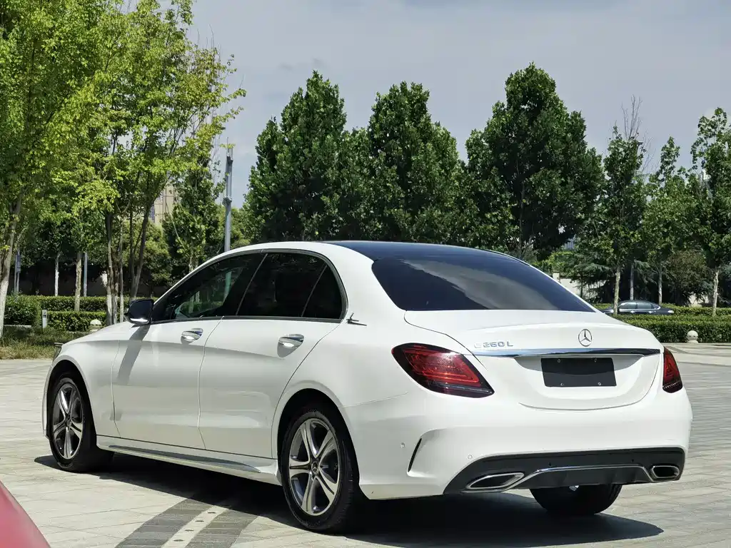 Mercedes-Benz C-Class 2019