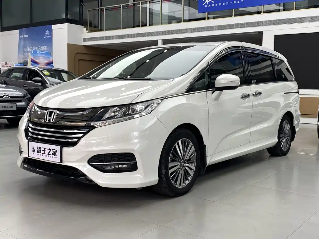 Honda Odyssey 2019 — фото 2