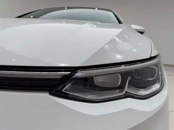 Volkswagen Golf 2023