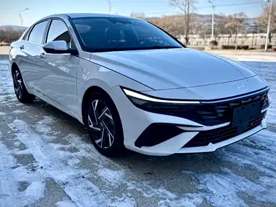 Hyundai Elantra 2023