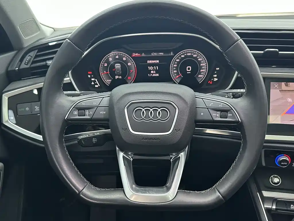 Audi Q3 2023 — фото 12