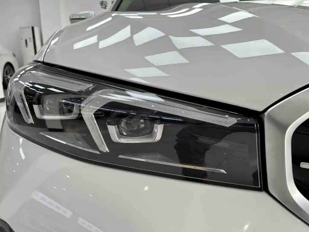 BMW 3 Series 2023 — фото 13