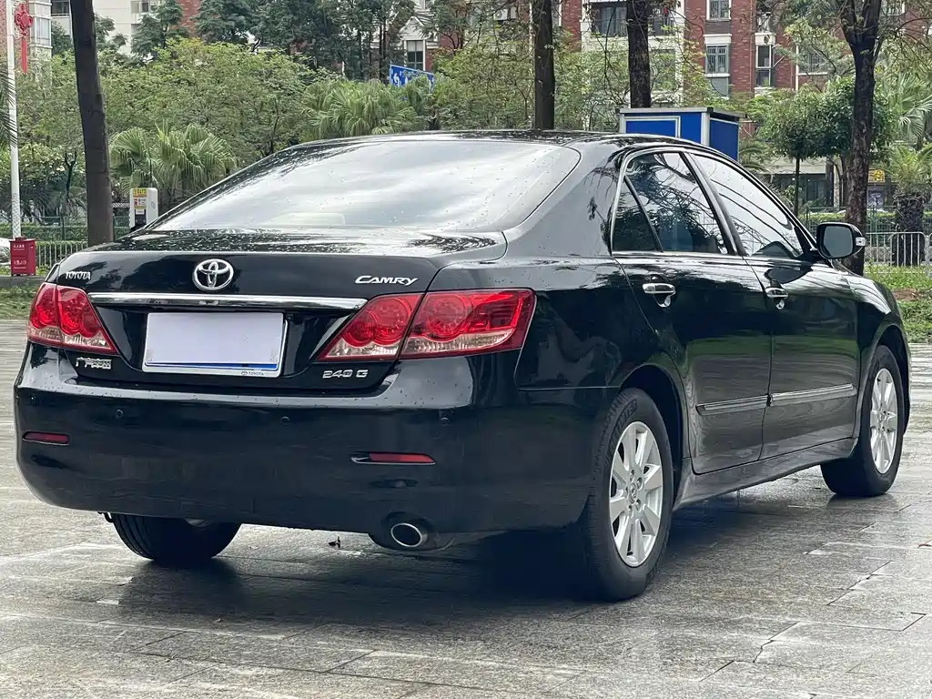 Toyota Camry 2008 — фото 15