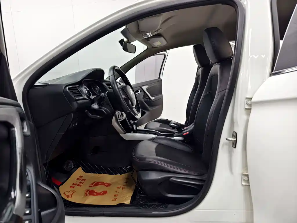 Citroen C3-XR 2017 — фото 10