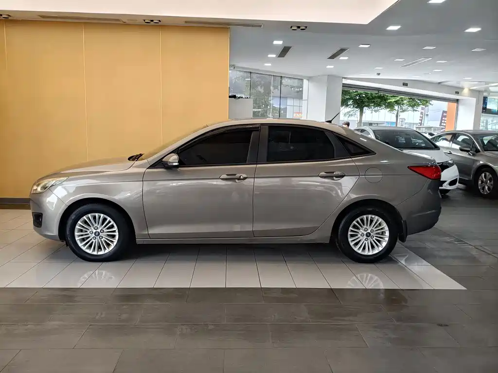 Ford Forrest 2017