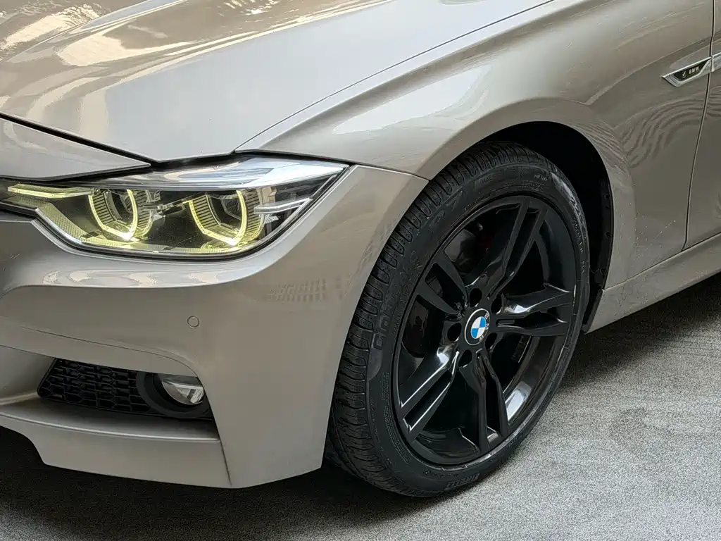 BMW 3 Series 2018 — фото 4