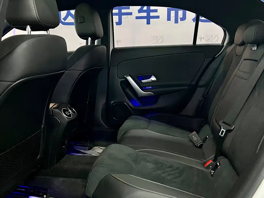 Mercedes-Benz A-Class 2023 — фото 10