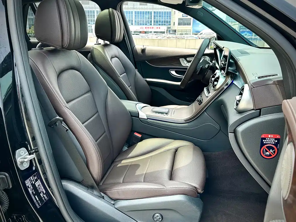 Mercedes-Benz GLC 2022 — фото 16