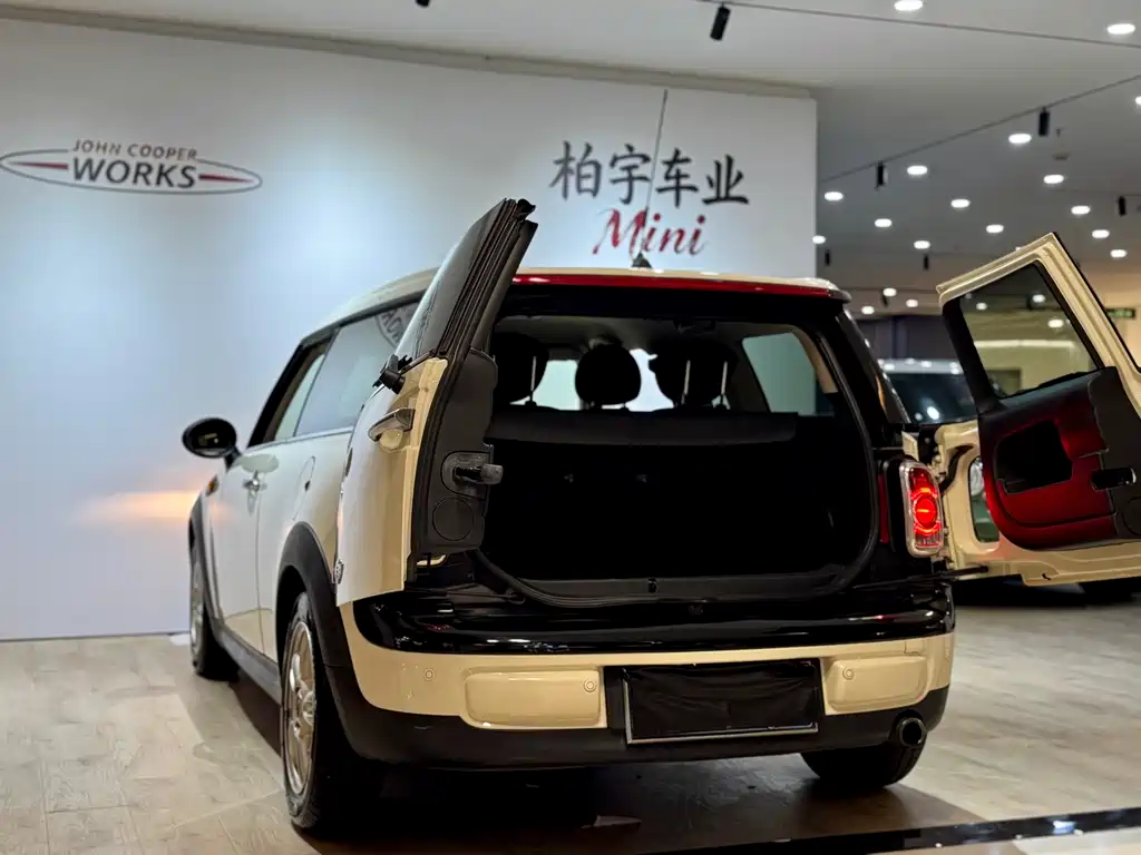 MINI Clubman 2013