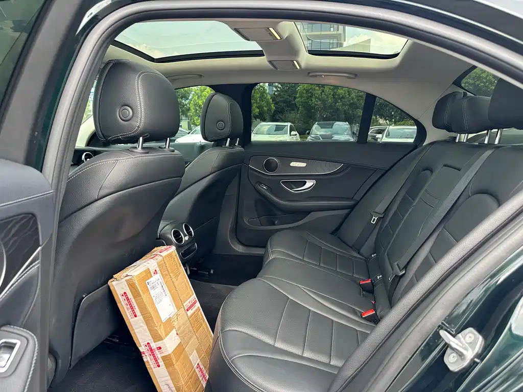 Mercedes-Benz C-Class 2020 — фото 12