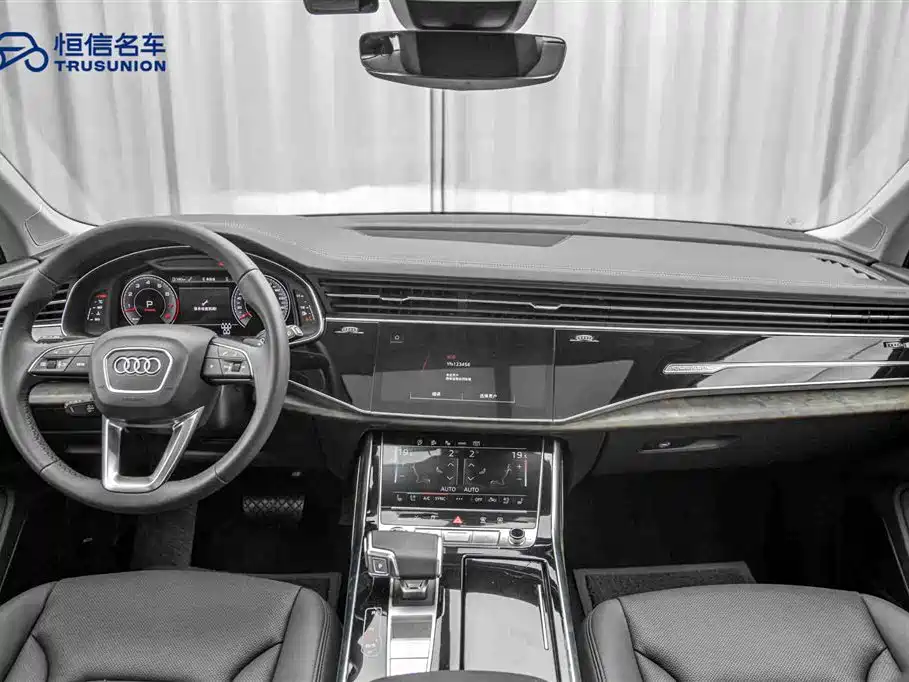 Audi Q7 2023 — фото 13