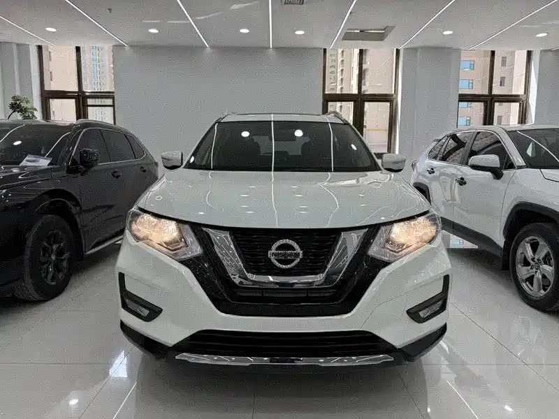 Nissan X-Trail 2022 — фото 2