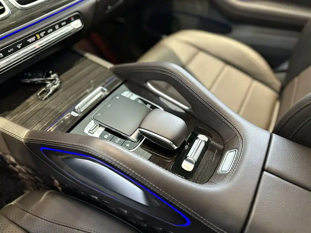 Mercedes-Benz GLE 2020 — фото 19