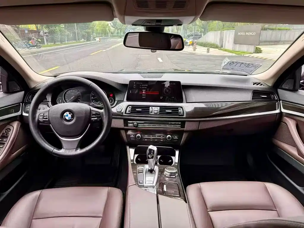 BMW 5 Series 2016