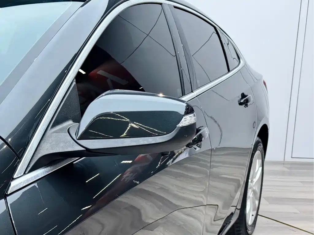 Chevrolet Malibu XL 2017 — фото 24
