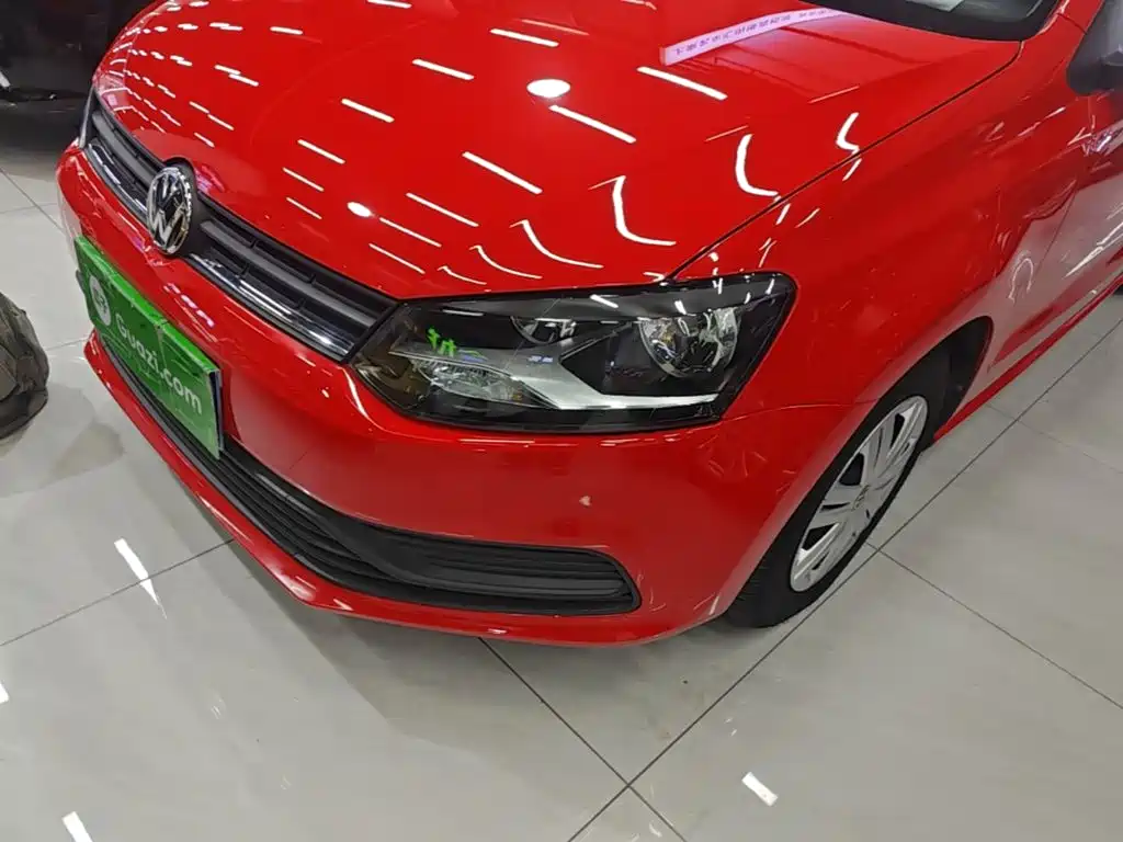 Volkswagen Polo 2018 — фото 24