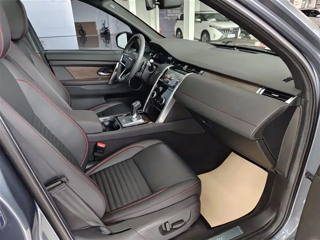 Land Rover Discovery Sport 2023 — фото 15