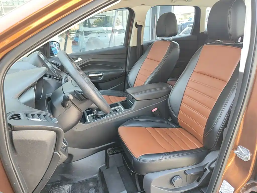 Ford Kuga 2017 — фото 15