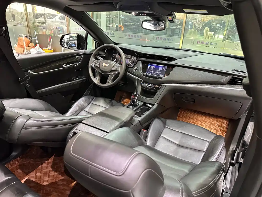 Cadillac XT5 2022 — фото 12