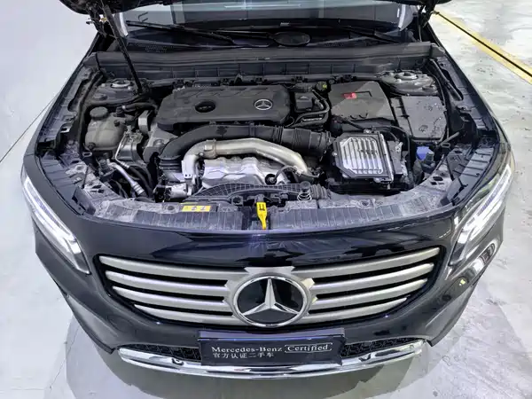 Mercedes-Benz GLB 2025