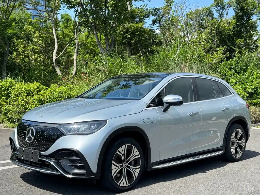 Mercedes-Benz EQE SUV 2023