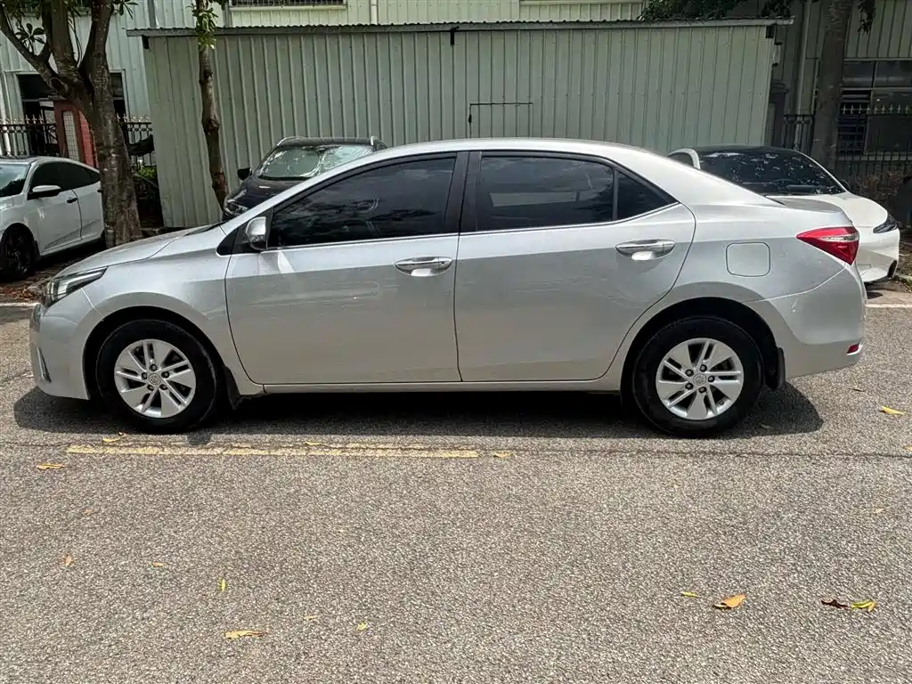 Toyota Corolla 2017 — фото 6