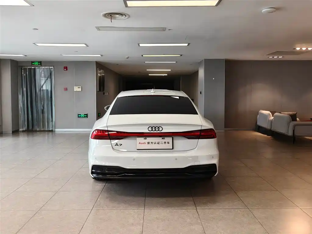 Audi A7 2025 — фото 5
