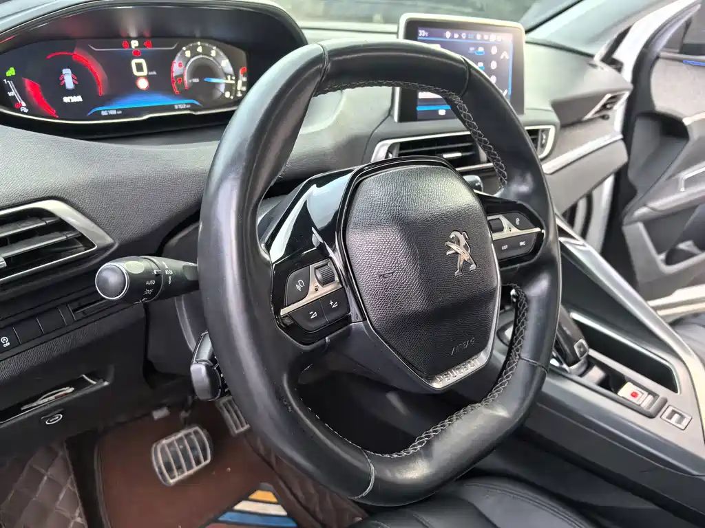 Peugeot 4008 2018 — фото 23