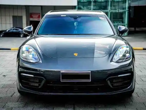 Porsche Panamera 2022