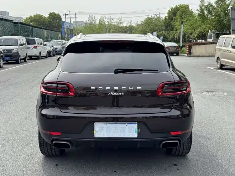 Porsche Macan 2017 — фото 7