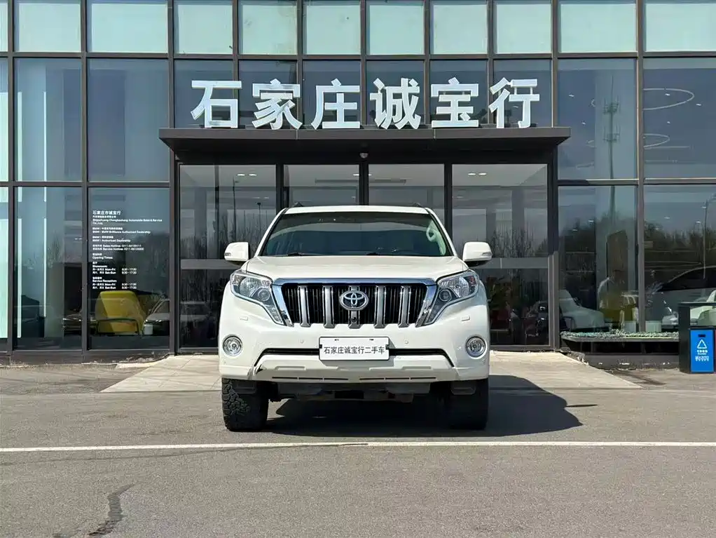 Toyota Prado 2016 — фото 2