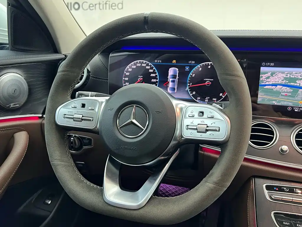 Mercedes-Benz E-Class 2019 — фото 18